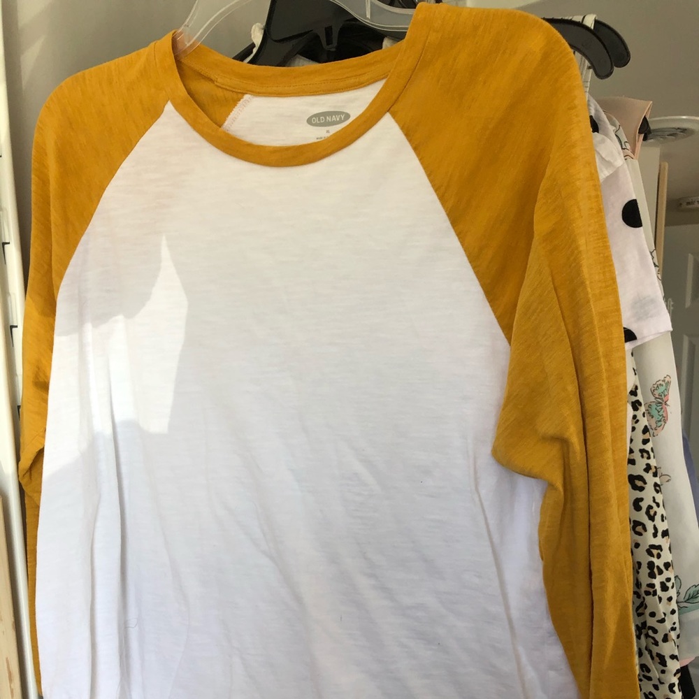 Baseball tee
